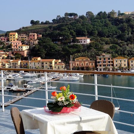 Hotel Plaza Porto Azzurro Exterior foto