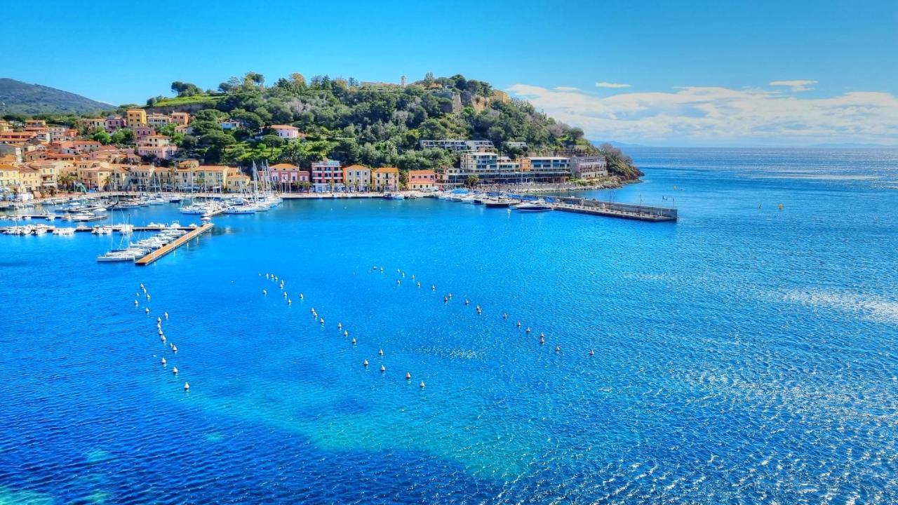 Hotel Plaza Porto Azzurro Exterior foto