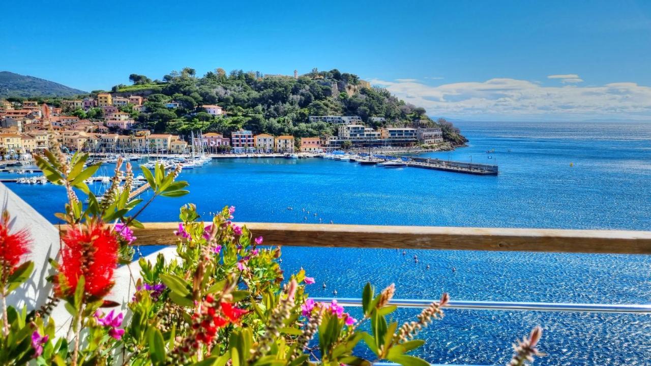 Hotel Plaza Porto Azzurro Exterior foto