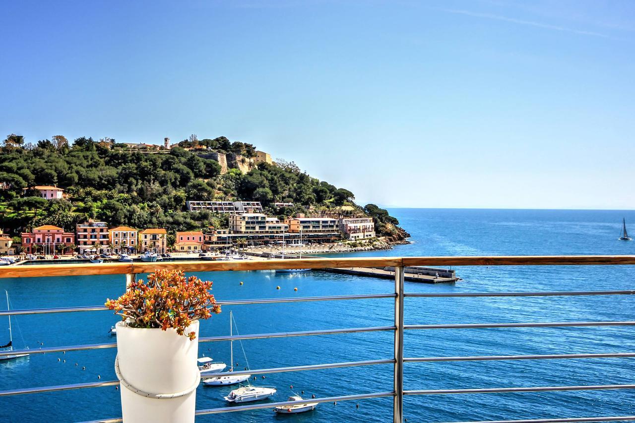 Hotel Plaza Porto Azzurro Exterior foto